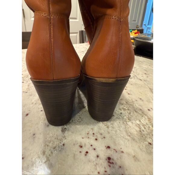 Lucky Brand Ebbie Tan Leather Heeled Boot sz 12 EUC - Picture 10 of 13